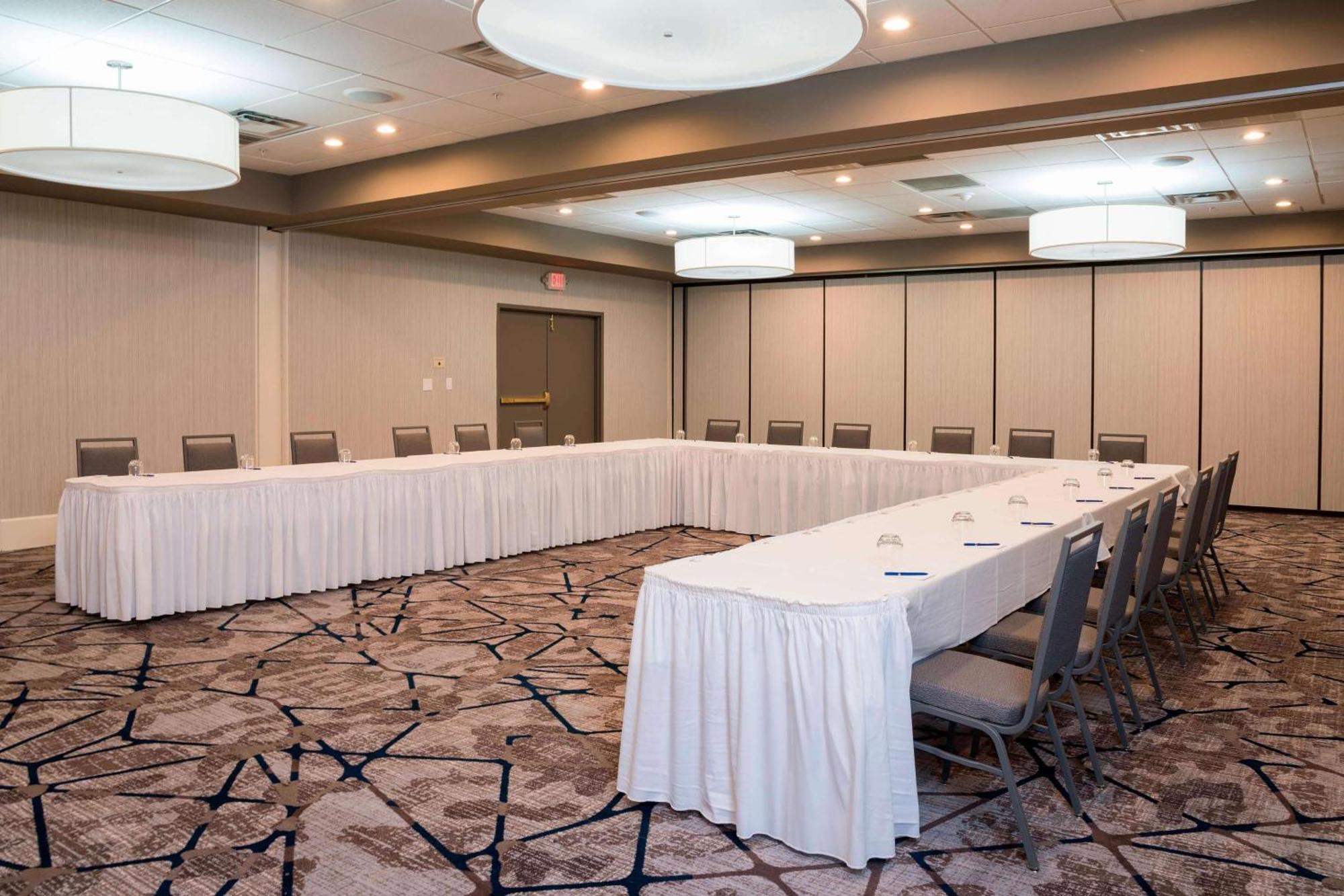 Sonesta Hotel Grand Rapids Airport Kentwood Ngoại thất bức ảnh
