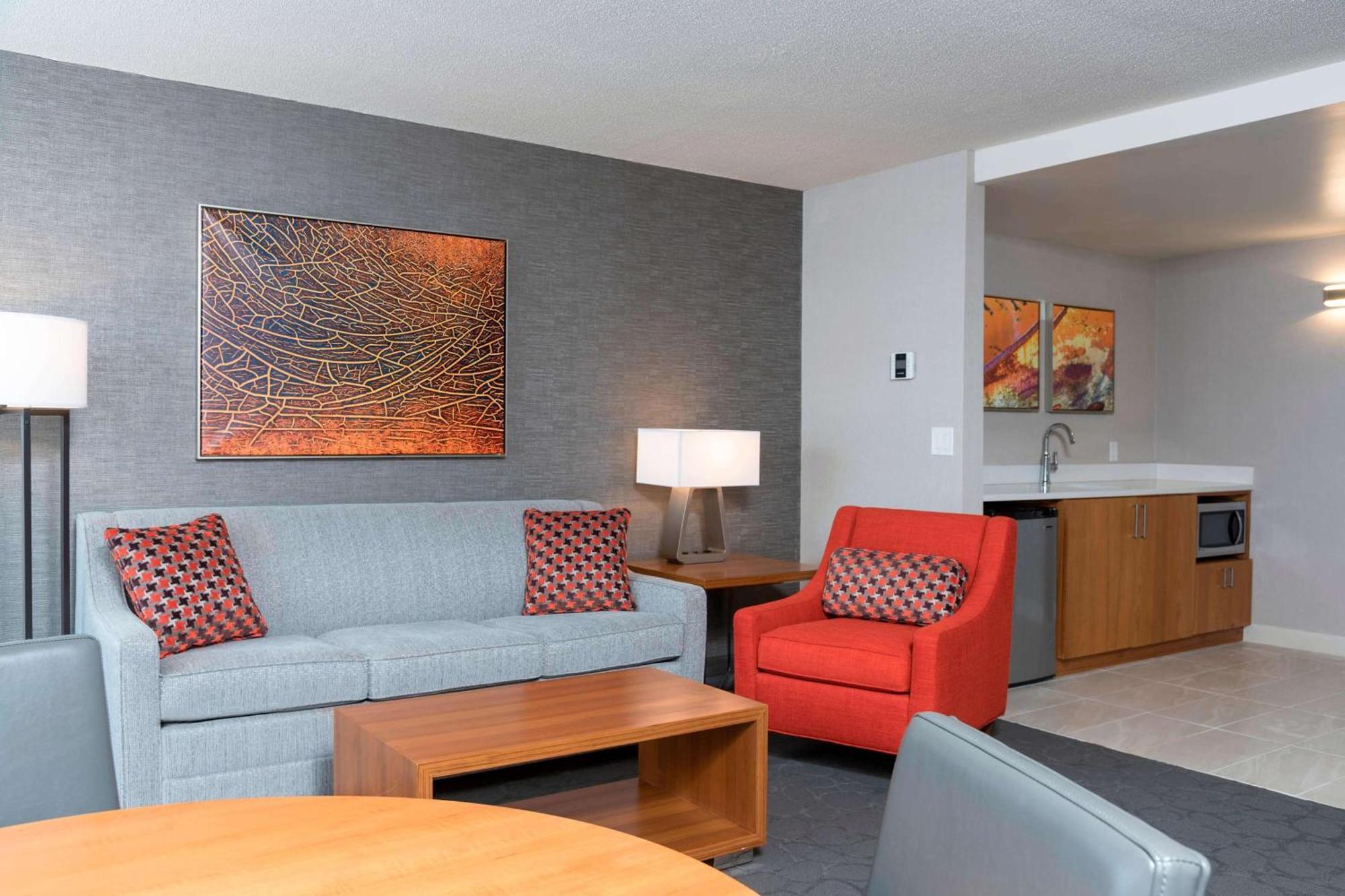 Sonesta Hotel Grand Rapids Airport Kentwood Ngoại thất bức ảnh